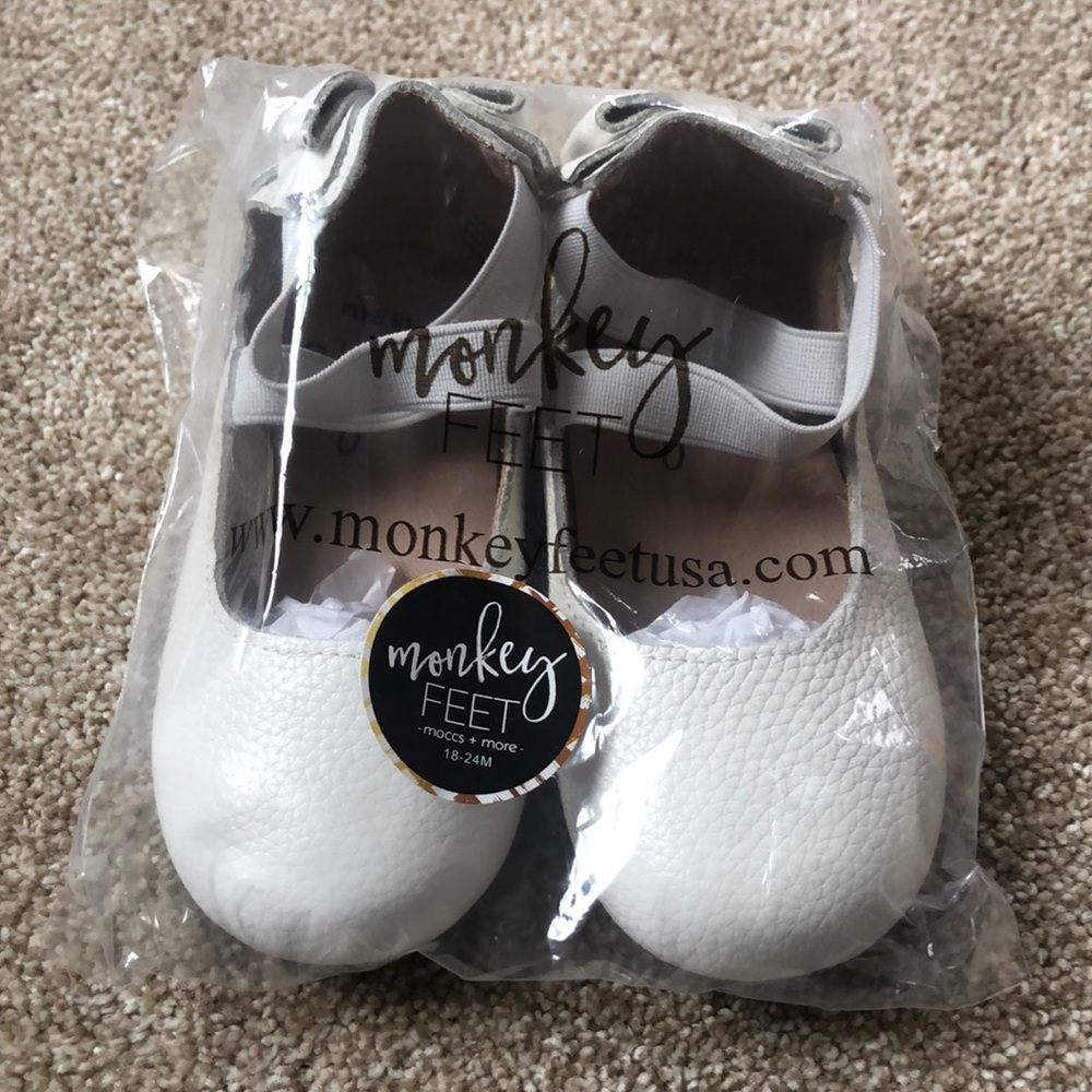 Brand new white Bow Back Flats in size 18-24 months